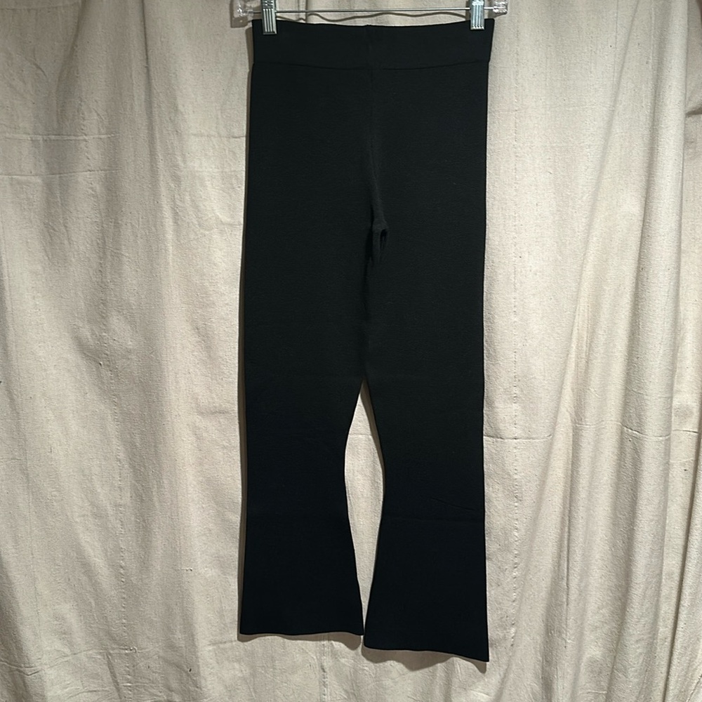 Black Zara cropped knit bootcut pants